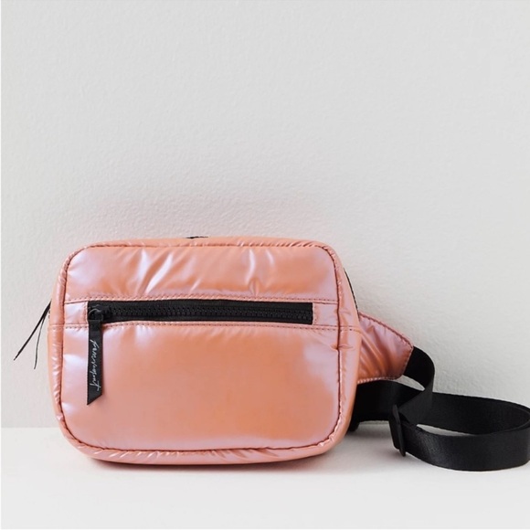 Free People FP Movement Iridescent Bum Bag in Desert Rose - Picture 2 of 6